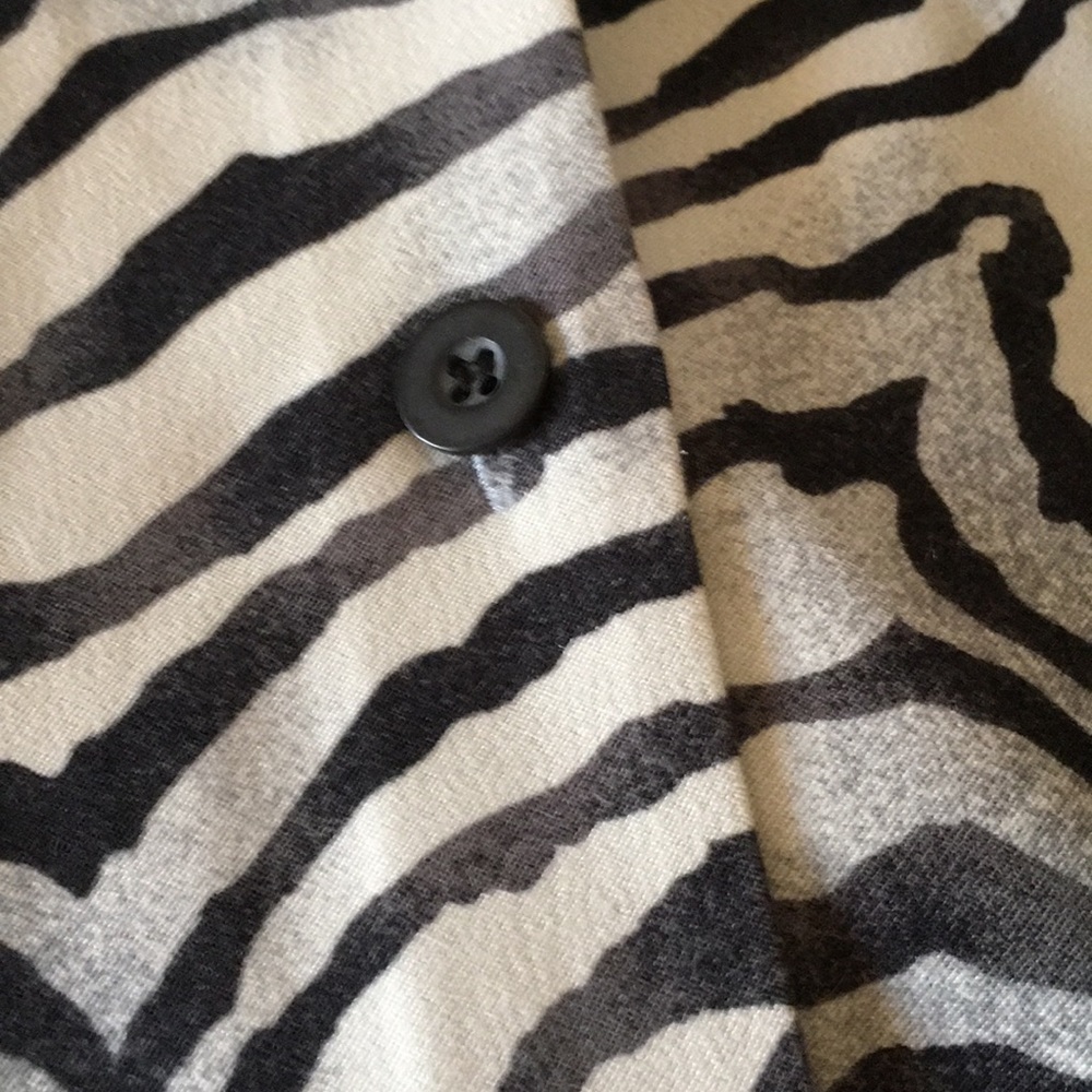 Joan Leslie Zebra Print Blouse - Picture 7 of 7